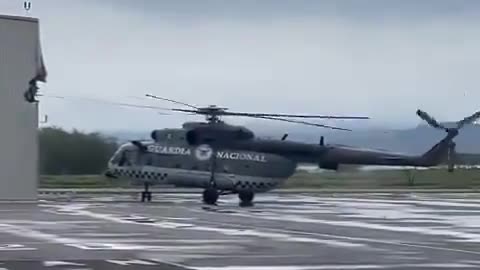 Mexican National Guard Mi-17 filmed damaging a hangar with its rotor blades at Ponciano