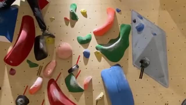 V2 with rich movements