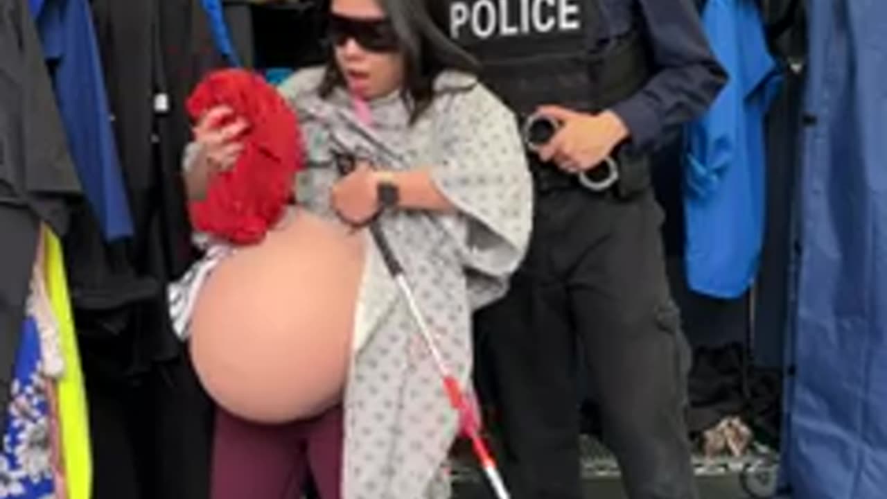 Pregnant Wife's Pretend Sight Issue Doesn't Save Her From Shoplifting Arrest