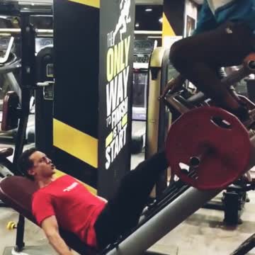 Fnny workout with my gym partner