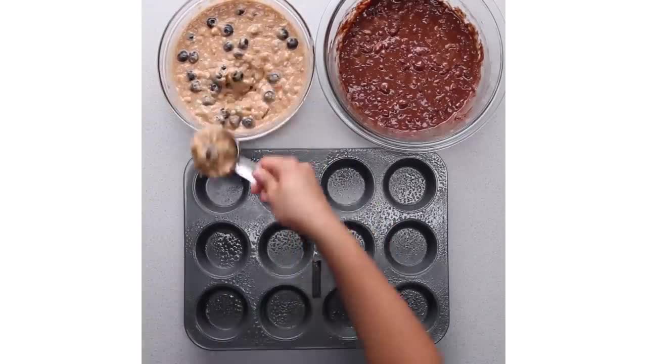 FLOURLESS BLUEBERRY & CHOCOLATE MUFFINS