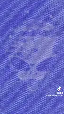 MICROSCOPIC IMAGES found hiding in the $100 dollar bill...WOW😳💵