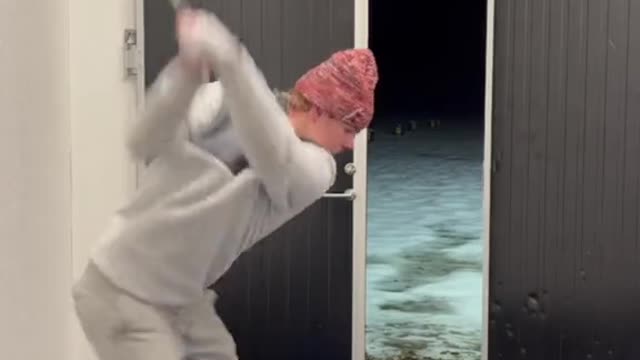 You have to believe some bruises were formed in the making of this video. 😂(🎥 @lordpete) @TSN