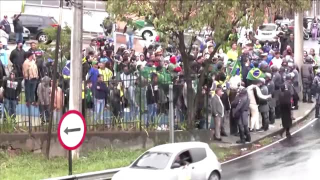 Brazil: Bolsonaro urges protesters to lift blockades