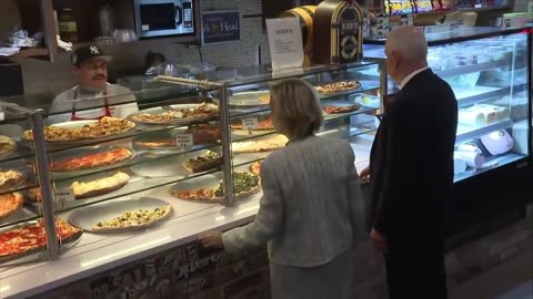 Tim Walz Grabbing Some Pizza Following VP Debate