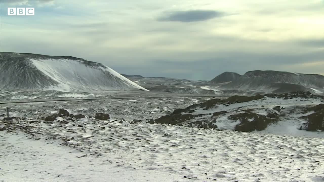 Icelandic volcano erupts near Reykjavik