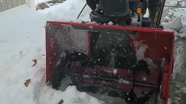 194 TORO SNOW BLOWER vs SNOW PILE SLO MO