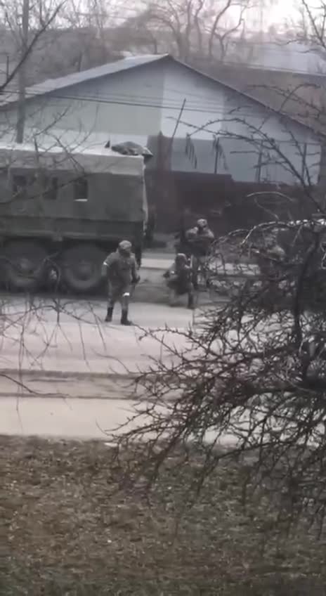 Russian troops enter dymer