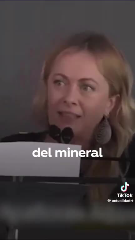 Giorgia Meloni sobre Macron, colonialismo Francés y África