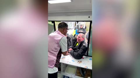 Viral ice cream TikTok star shows gratitude to UK police