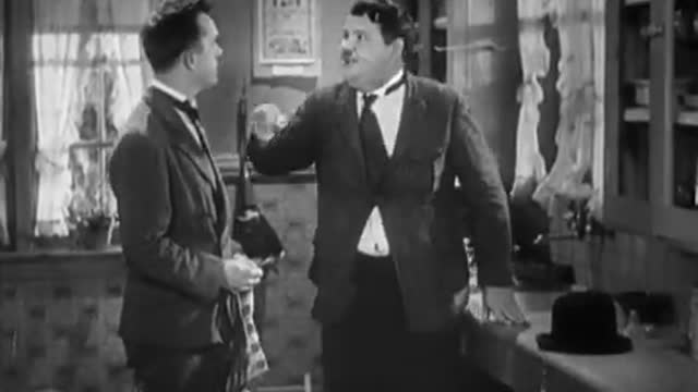 One Good Turn - Laurel and Hardy