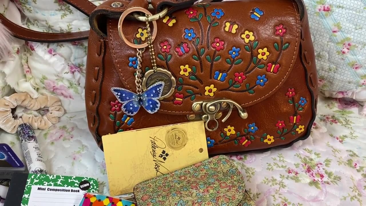 What's in my Patricia Nash Micaela Tooled Leather Shoulder Bag.