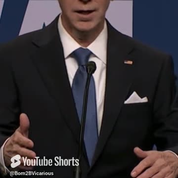 SNL Kamala Harris Introduces Joe Biden Dana Carvey