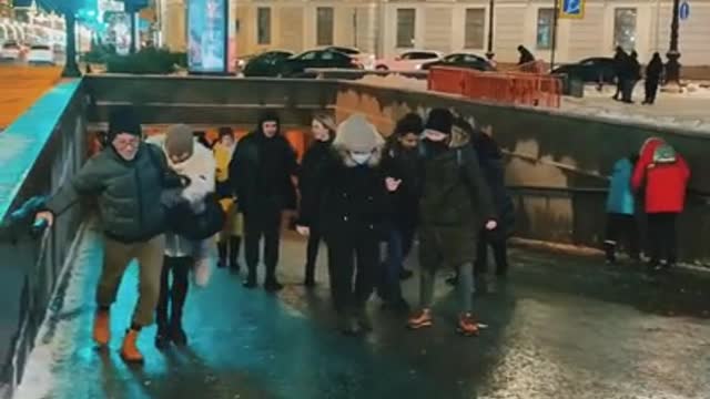 Free skating rink at Gostiny Dvor in St. Petersburg