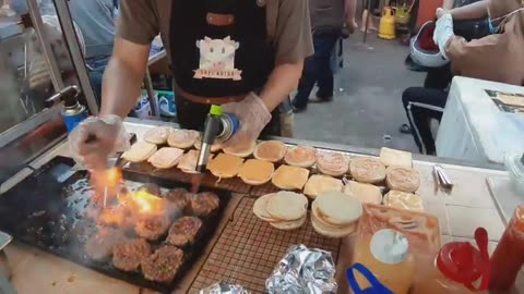 BURGER SAPI KOTAK . ASMR INDONESIAN STREET FOOD