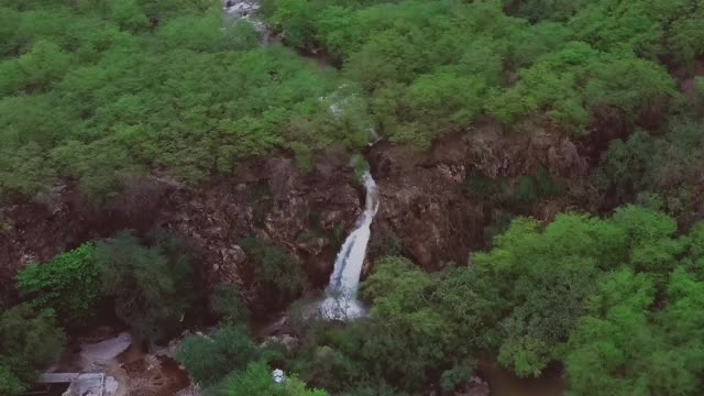 Sharming Athoum waterfalls