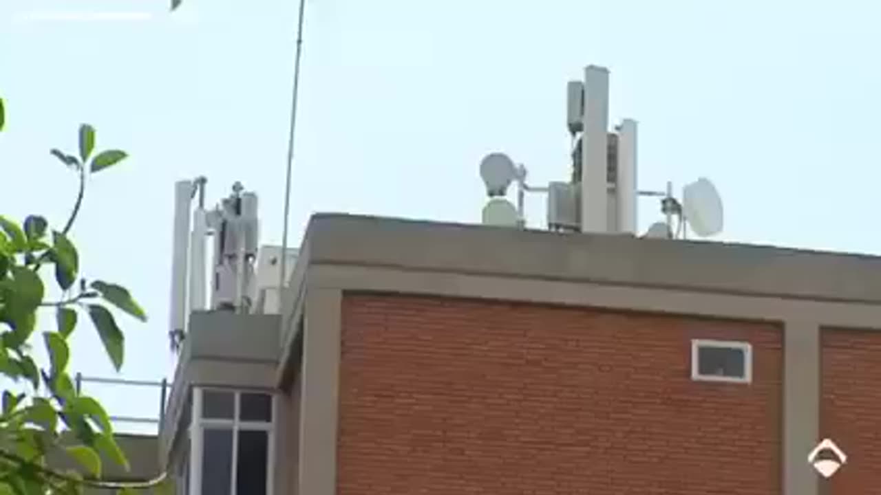 LAS ANTENAS 5G SON LAS RESPONSABLES DE LOS TUMORES CANCEROSOS DE MUCHOS POLICIAS