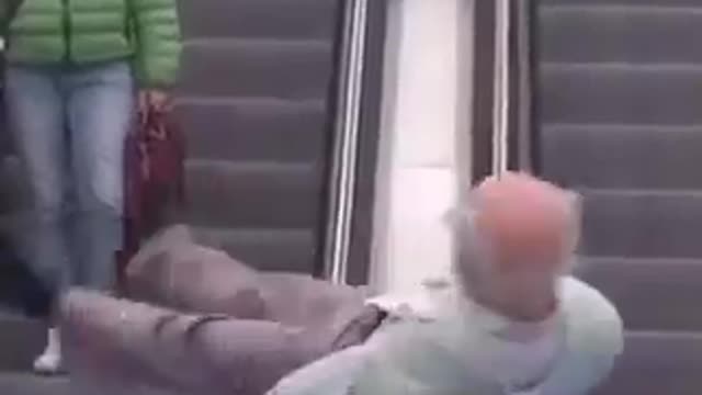 Grandpa doesn't know how to use escalators | FUNNY
