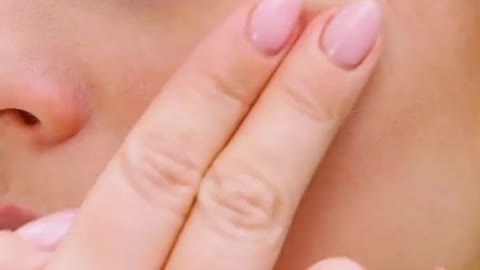 Brilliant makeup hacks and cool beauty tricks for you