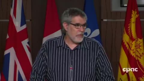 דר ביירם ברידל פרופסור לאימונוולוגיה ויראלית אני עובר מסע פרסום של השמצה פומבית