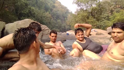 bath at lakhaniyadari