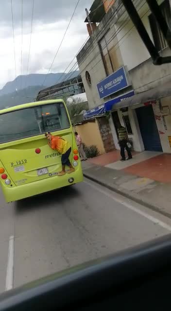Imprudencias en Metrolínea