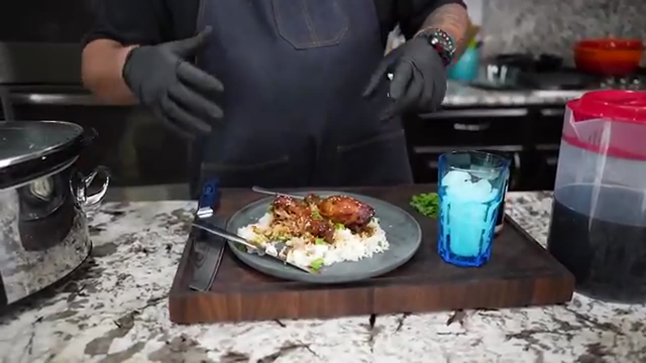 5 Ingredients to Heavenly Crockpot Chicken!