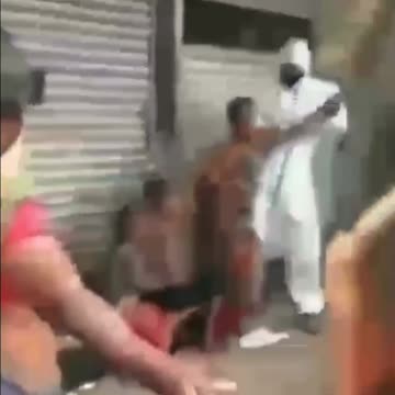 In India le truppe sanitarie rapiscono persone inermi - Aprile 2021