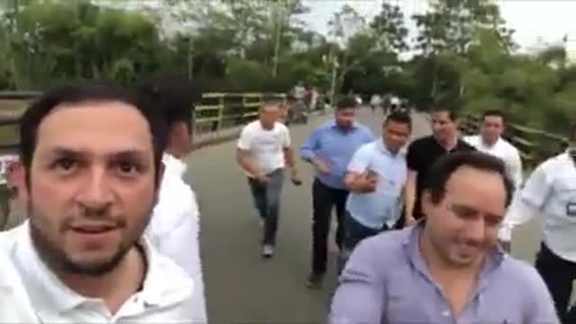 Guaidó cruzó la frontera para el Venezuela Aid Live