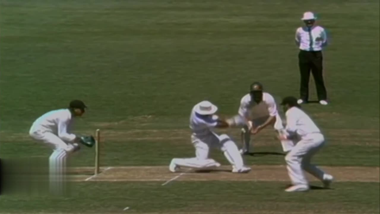 Watch Classics Of Sunil Gavaskar against Australia