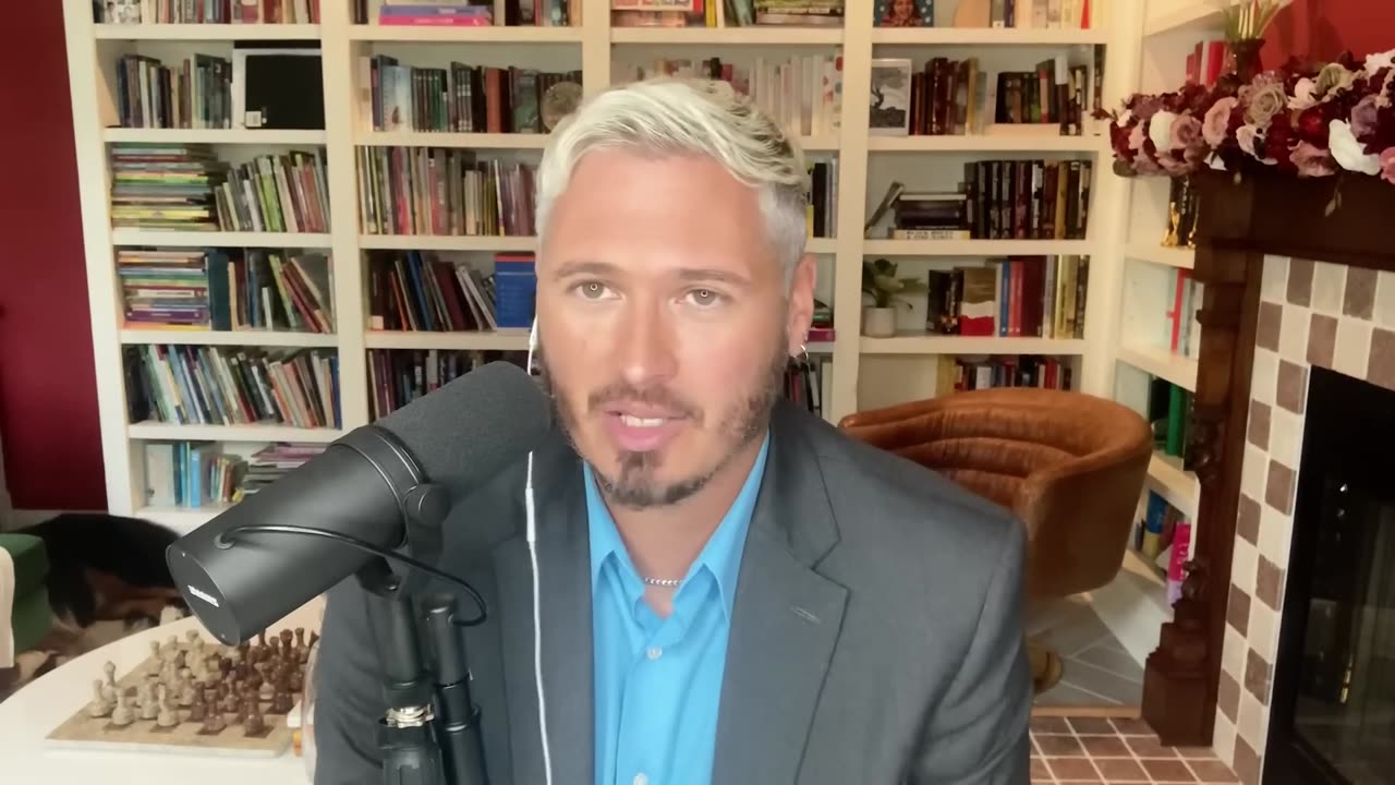 ‘GET THEM THE HELL OUT!’_ Trump Repulsively Attacks LEGAL Immigrants _ The Kyle Kulinski Show