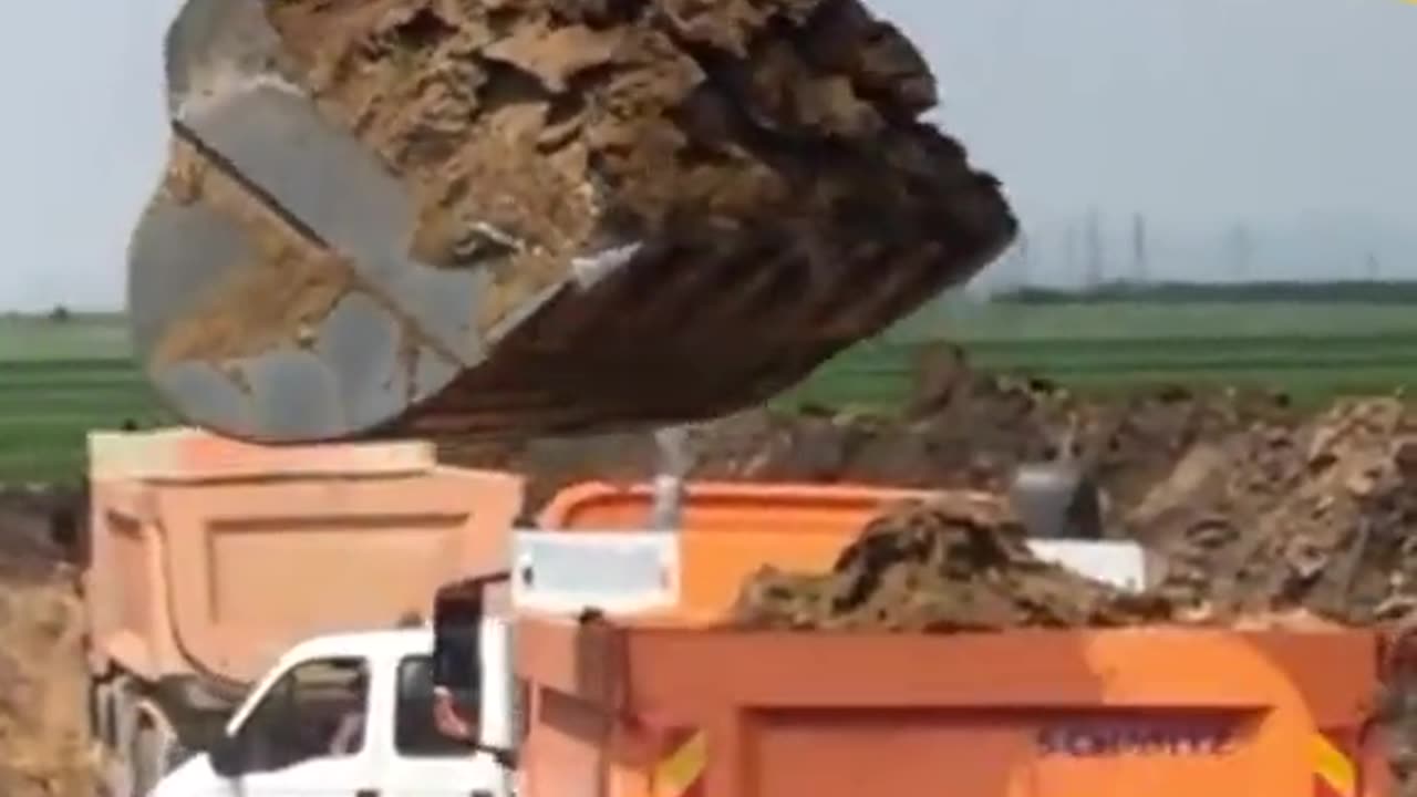 #cat#caterpillar#buldozer#johndeere#bobcat#machine (51)