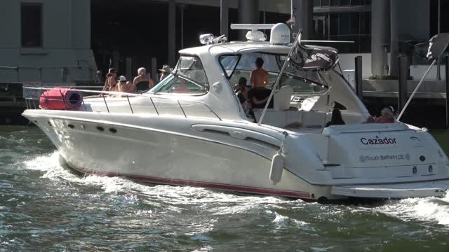 Boats Yachts Ladies and Gens come across Miami River enjoying the Downtown !! Infowars Tate Clif Max