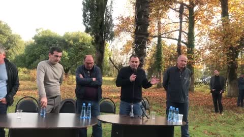Беслан Бигвава, глава администрации Очамчирского района на сходе в Адзюбже