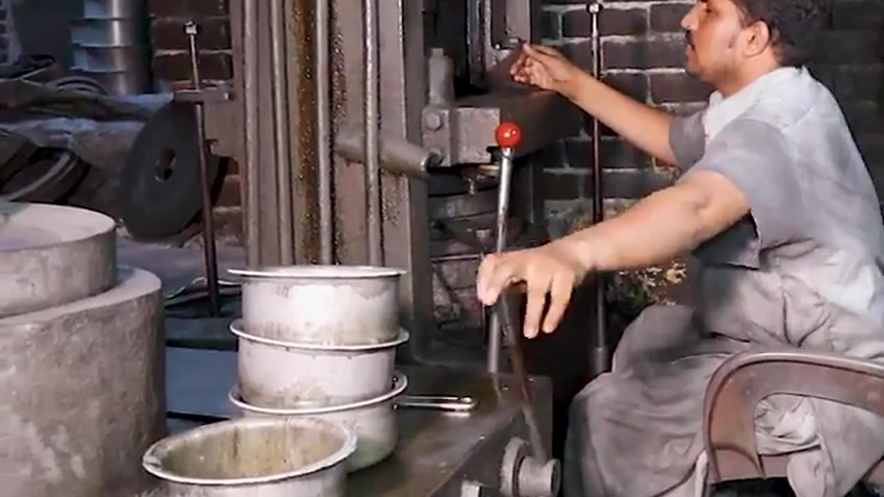 How milk pans are made