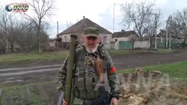 Donbass , forze LPR avanzano strade della città di Popasnaya