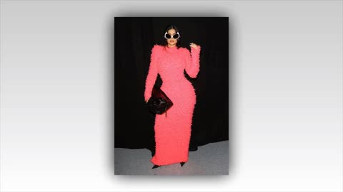 Kylie Jenner New Look Blast Internet With Pink Feather Gown#kyliejenner #khloekardashian #kanyewest 