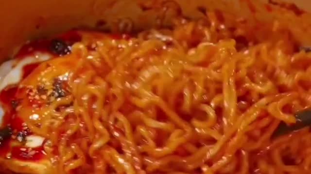 It looks delicious and I want to eat it