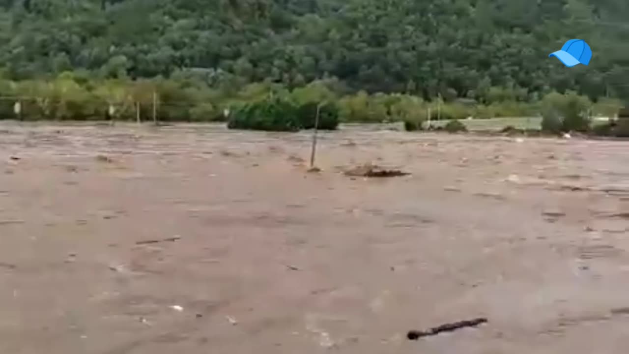 Tennessee: More than 50 people are stranded on the roof of Unicoi County