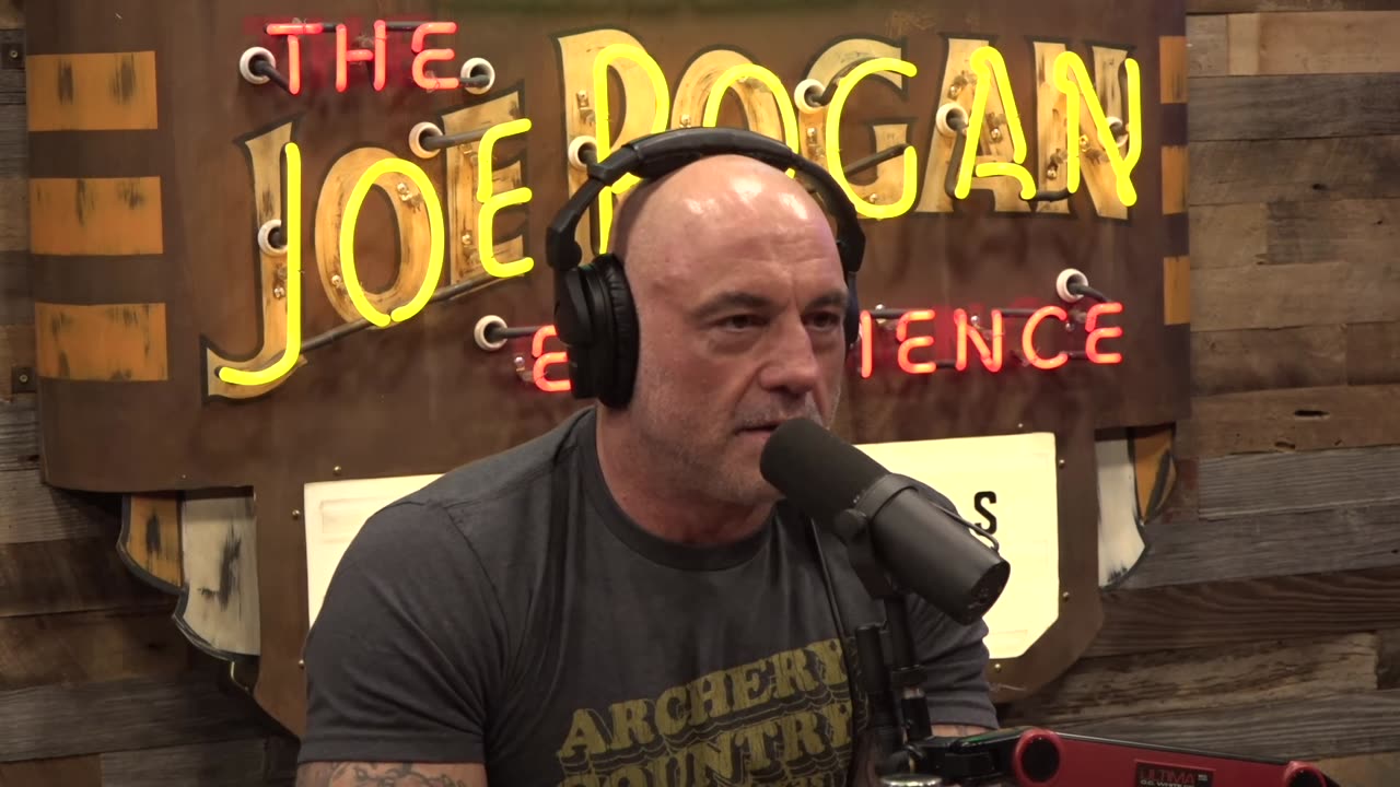 Joe Rogan Experience #2213 - Diane K. Boyd