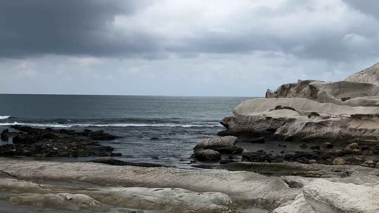 Kapurpurawan Rock Formation