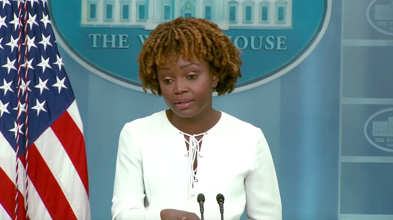 Karine Jean-Pierre: "The President, as he said, our thoughts and our hearts are with the Queen..."