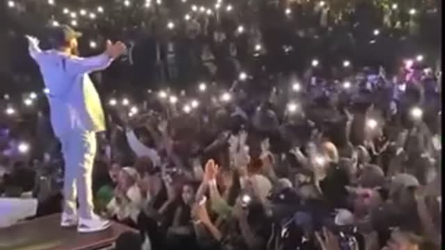 ILHAN OMAR is done! 10k Somalis Booing Her Down At A Concert In Minneapolis Target Center