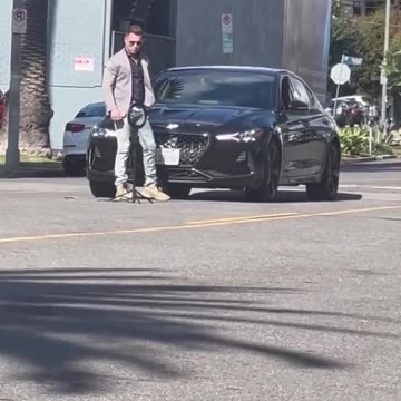 What kind of scam course we think he’s selling?