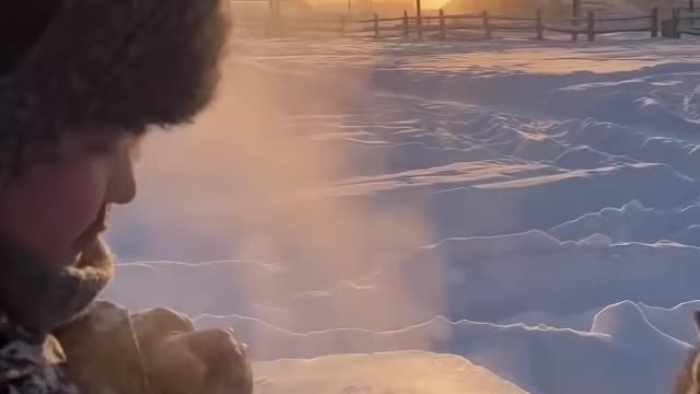 📹 Cooking at -50C❄️ Meat with vegetables in an Afghan cauldron