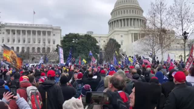 Tear gas used on Trump supporters at DC rally