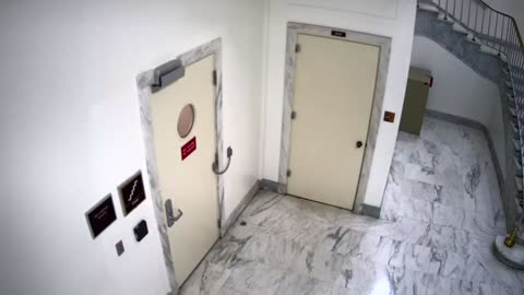 6130RHOBGRRGST4Stairwell4_2021-01-06_05h40min01s800ms.mp4