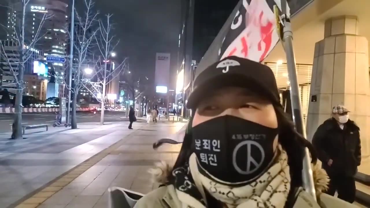 20210129_V3_S02(wymkyJXiQCE)그냥 주저 앉을 것인가_ 물러날 곳이 없어요! 버티는 자가 승리한다, 세종문화회관 앞에서