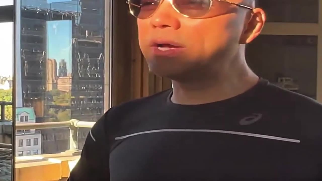 20221027文贵先生GETTR¹： #胡锦涛政治灾难：胡锦涛坚持要给全党全国讲话，不答应坚决不拉倒，但被外甥女外甥和孙子孙女拿住，中共已经开始对前任总书记玩这个了！