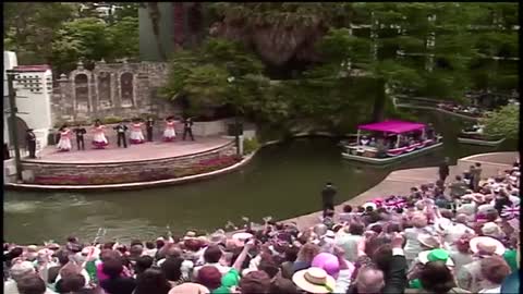 Looking back at Queen Elizabeth's 1991 visit to San Antonio